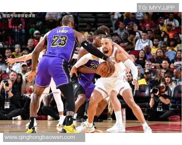 2018年火箭队与湖人队激战回顾：一场篮球盛宴的精彩瞬间与战术分析