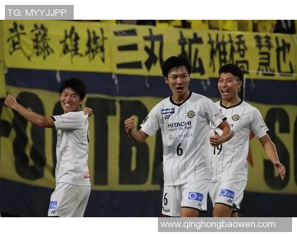 横滨水手与太阳神激战正酣谁能在赛场上笑到最后